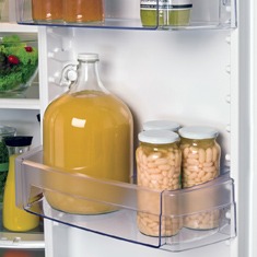 Detalhe do refrigerador Side by Side GE 23 ZS2LFBSS refrigerador Side by Side GE 23 ZS2LFBSS detalhe