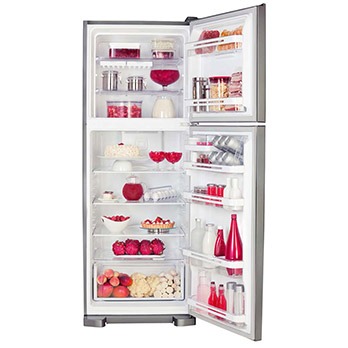 Refrigerador Electrolux com espaço incrível Refrigerador Electrolux CycleDefrost Duplex DC51X com Freezer Gigante