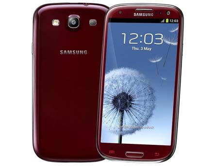 O celular desbloqueado Samsung I9300 Galaxy S III Vermelho