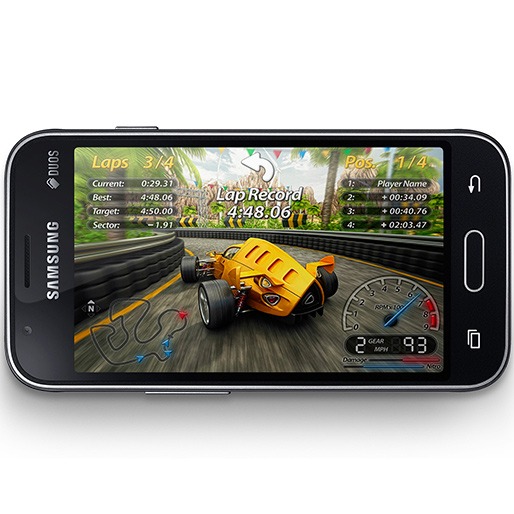 Tela tem tamanho ideal para você curtir seus games tela display internet smartphone samsung galaxy j1