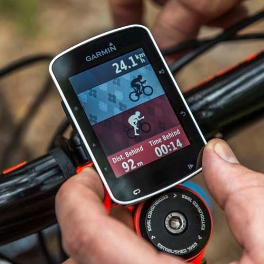 Encaixe o aparelho em sua bicicleta Encaixe o aparelho em sua bicicleta
