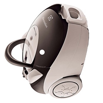 O aspirador é bastante compacto aspirador de pó Electrolux Listo Compact LIS11 detalhe