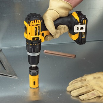Kit parafusadeira e furadeira DeWalt DCD785C2 Kit parafusadeira e furadeira DeWalt DCD785C2
