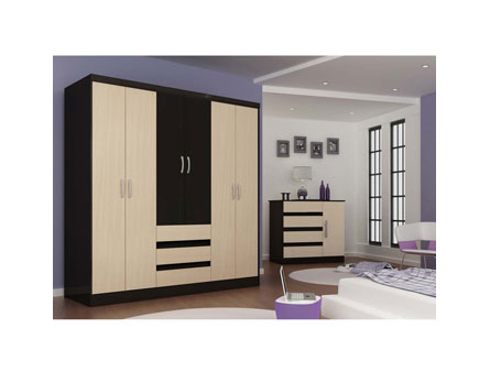 Guarda-Roupa Araplac Paris com 6 portas e 3 gavetas - Mais espaço para organizar suas roupas Guarda-Roupa Araplac Paris com 6 portas e 3 gavetas - Mais espaço para organizar suas roupas