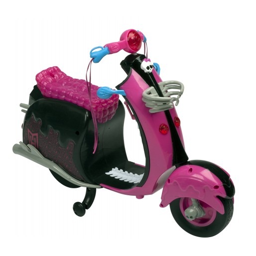 Inspirada na linha Monster High, sucesso no mundo todo Inspirada na linha Monster High, sucesso no mundo todo