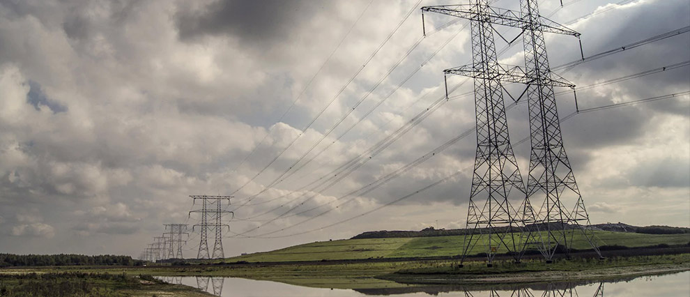 Surtos elétricos Surtos elétricos