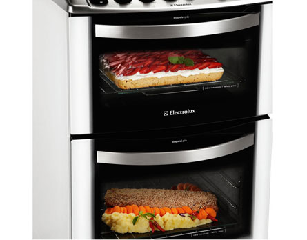 fogão Electrolux 4 bocas Celebrate 56DTB forno