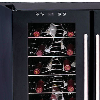 adega de vinho DynastyTermoelétrica Climatizada Preta close