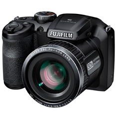 câmera FujiFilm FinePix S4800 de frente