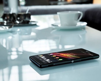 O Xperia ZQ tem design impecável