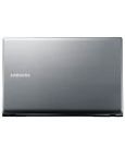 O notebook Samsung 550P5C AD2, de costas
