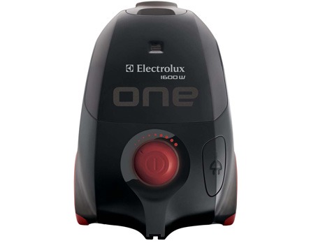 Com recolhedor de cabo - O pedal recolhe e enrola automaticamente o cabo