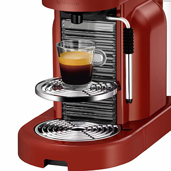 máquina de café Nespresso Maestria Rosso C500 Vermelha design