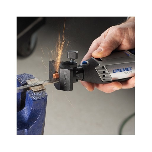 A Dremel envia diversos acessórios junto com a sua ferramenta